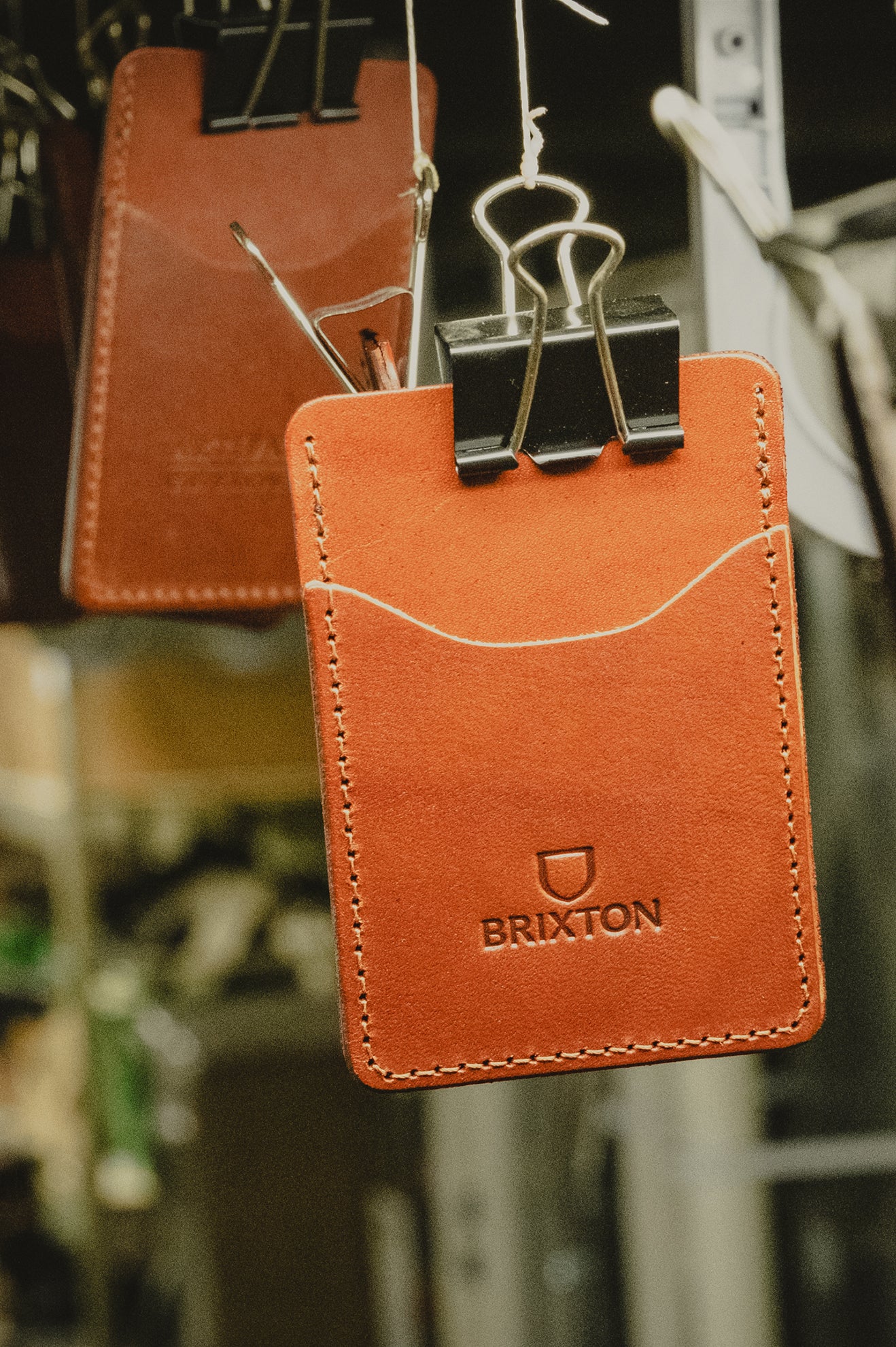 Brixton Artifact レザー Card Holder Wallet アクセサリー ユニセックす 黒 | VBTKO3859